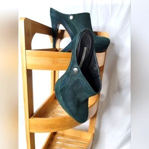 Vera Wang Shoes | Vera Wang Lavender Forest Green Suede Sling Back | Green